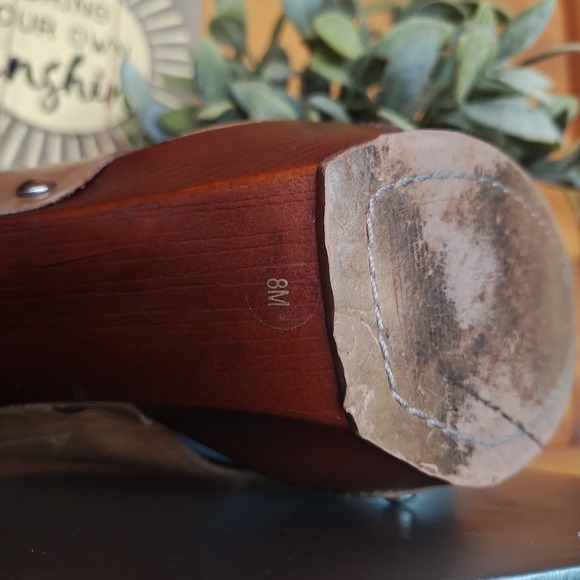 Vince Camuto Elora Studded Brown Leather Wood Platform Cross Strap Sandals Sz 8M - Picture 10 of 12